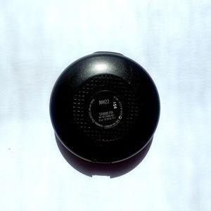 MAC Cosmetics Makeup - MAC Studio Fix Powder NW22 MAC Cosmetics Makeup - MAC Studio Fix Powder NW22